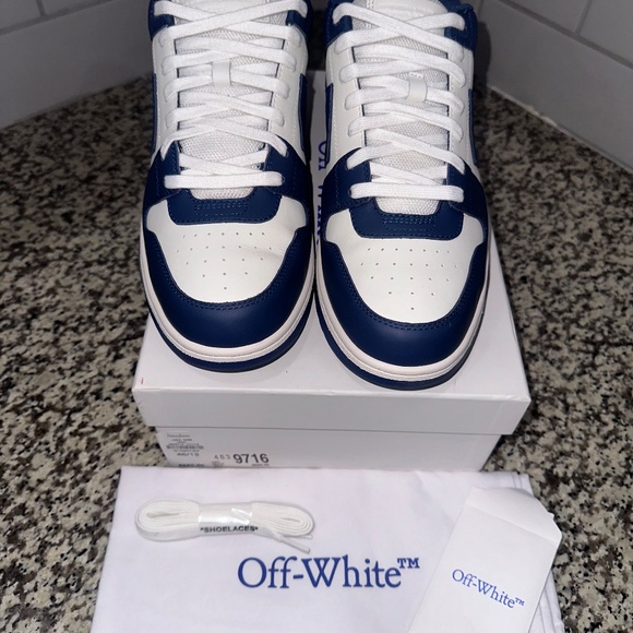Off White